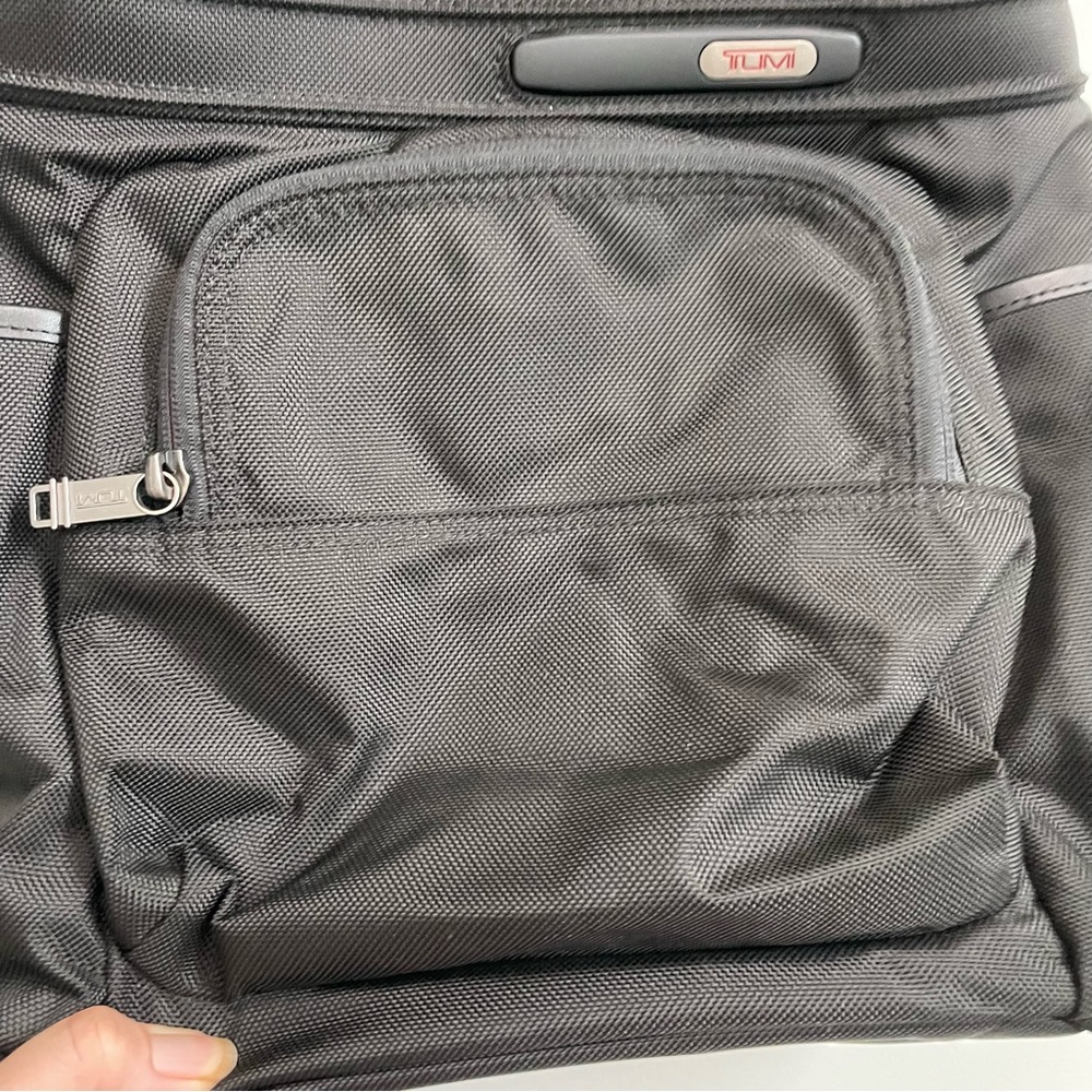 Tumi Backpack Alpha Business Pockets Organization Laptop Travel Carry On Black - Picture 2 of 16